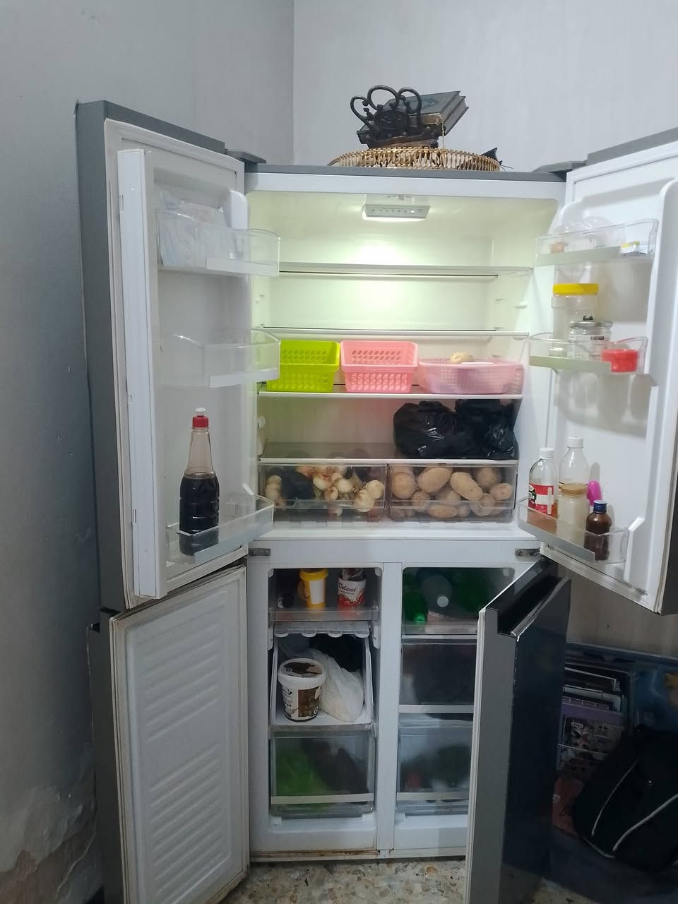 لونه الاصلي ماروني مجلدته بلون الكاونتر سبب لبيع جبيره ماعندي مكان سعرها 200 مدينه صدر


**إذا كنت صاحب هذا الإعلان وتريد حذفه لأي سبب، رجاءا أرسل رسالة إلى الدعم الفني**