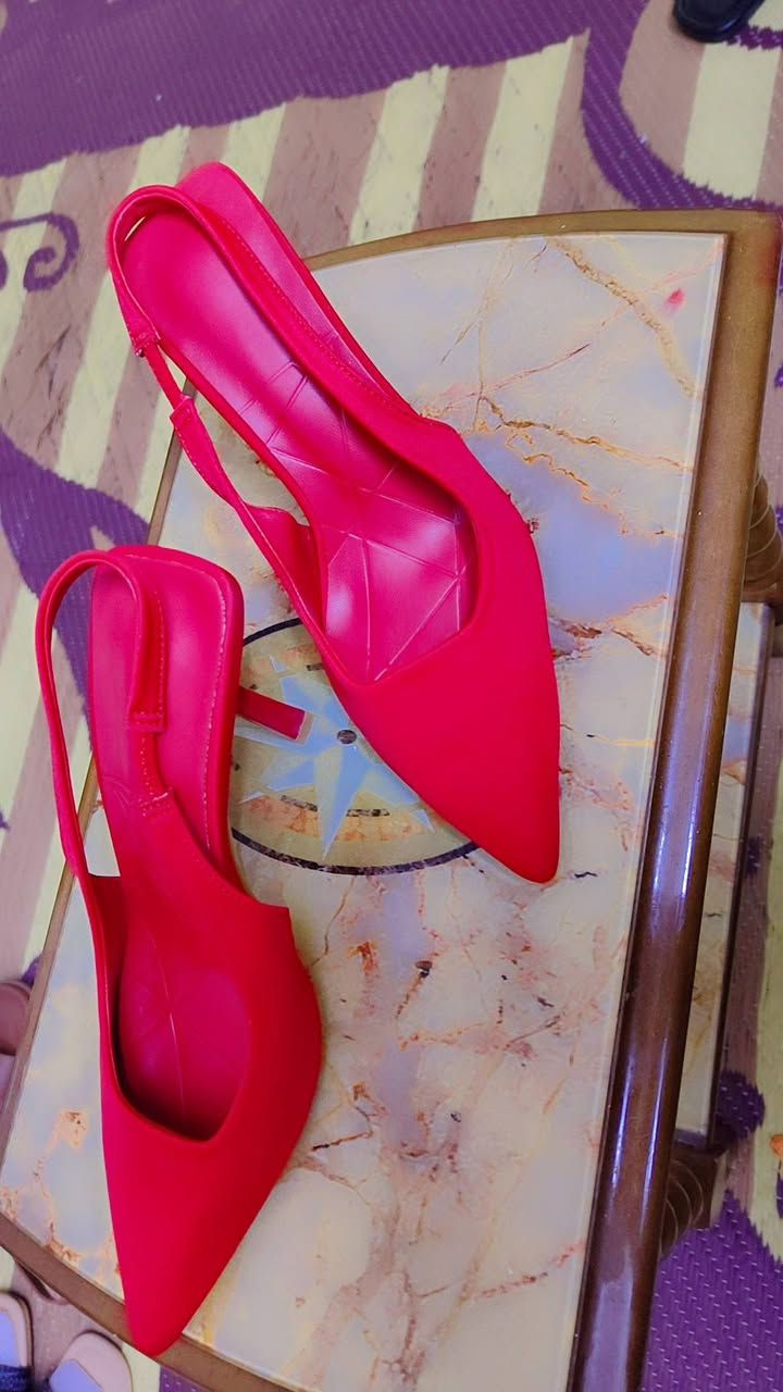 بنات احذية ماركة تخبل مكاني حي الاخاء


**إذا كنت صاحب هذا الإعلان وتريد حذفه لأي سبب، رجاءا أرسل رسالة إلى الدعم الفني**