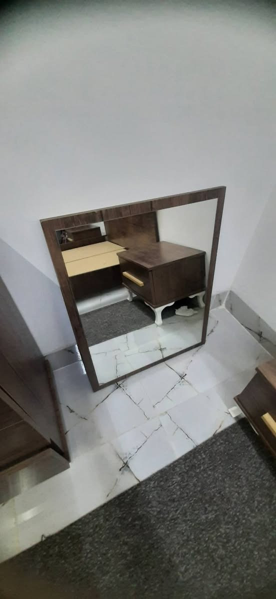 معرض العماد//غرفه نوم تركي مستخدمه بشرط النضافه للأستفسار ***********//*********** كركوك, العراق
