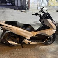 اخوان pcx كفرهة الامامي تعبان ماشيه 33الف الدراجه ممفتوحه ابد للعلم ال...