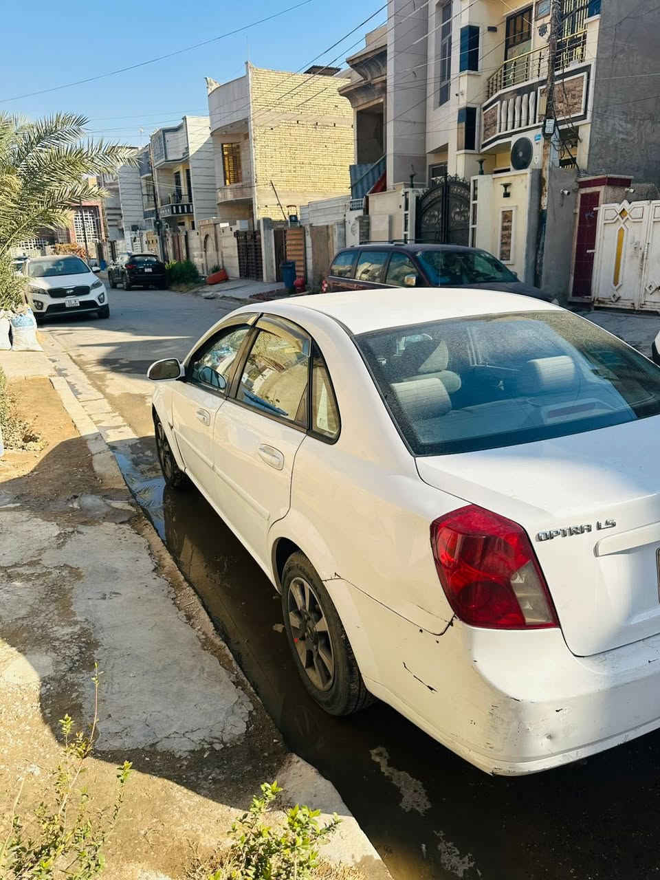 سلام عليكم 
اوبترا 2011 رقم بغداد الماني باسمي 
مكينه كير حدادية على الفحص 
بيهه بيه مكانات 3 صبغ بسيطه بدون حادث قوي 
شواصي لغود مكفوله  
السعر 80 ورقه وبيهه مجال 
العنوان بغداد البلديات مضمار العابد
للتواصل رقم صاحب السيارة   ‭0772 711 4726
