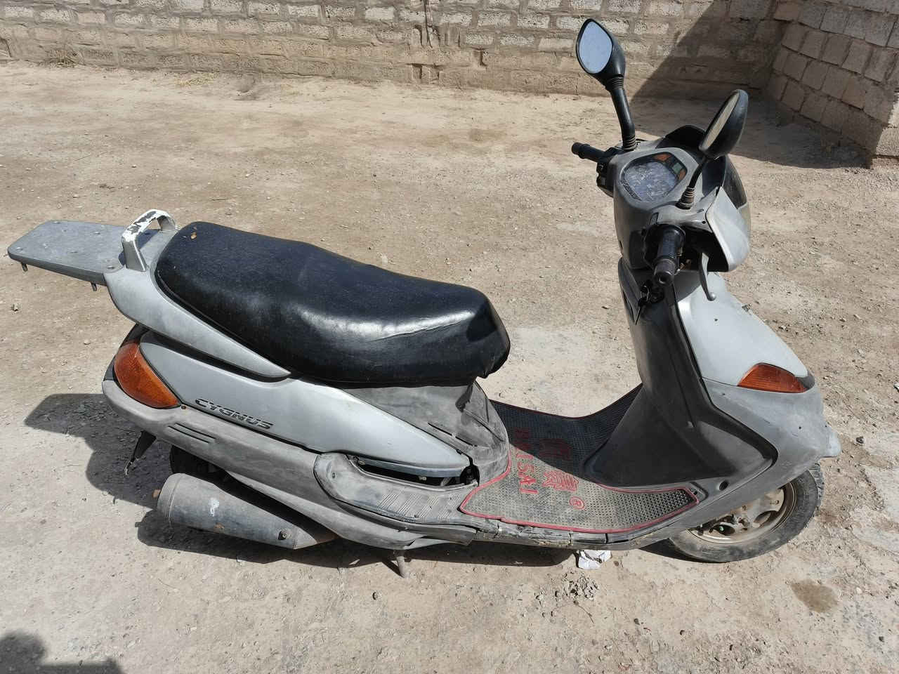 متاح دراجة فراشة للبيع كايمه و نقصها باتري ابيع كوم حديد سعر 175 مكان بعقوبة ناحية العبارة قرية عبد الحميد ‏‪***********‬‏
