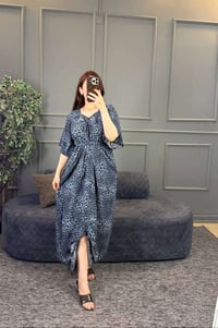 دشداشة نسائي • خامة كريشة • جملة ومفرد