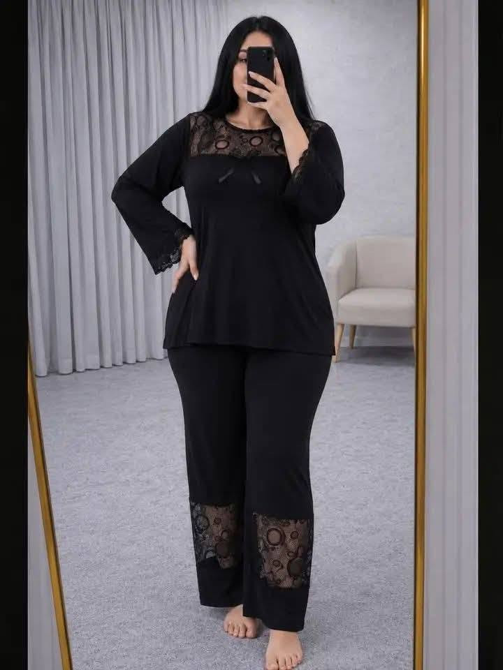 تراك نسائي 
خامة فانيلا زبدة 
القياسات L.XL.2XL.3XL.

الحجز خاص او على واتساب  ***********

توصيل جميع المحافظات
