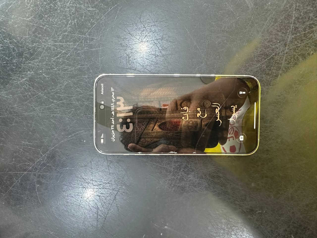 ايفون ١٤ برو ماكس 🖤
بحالة الوكالة ✅
Water proof 💦
256  GB 📱
Battery :78🔋🔥 الون البيض النادر 
 مكفول
📌لا توجد خدوش نهائيًا 
السعر ٨٧٥وبي مجال  🔥🔥
للتواصل والاستفسار : ***********☎️
