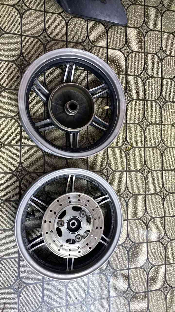 وياله نجمه لل بيع كل عيب ما بي شاري هذا رقمي ***********توصيل موجود
