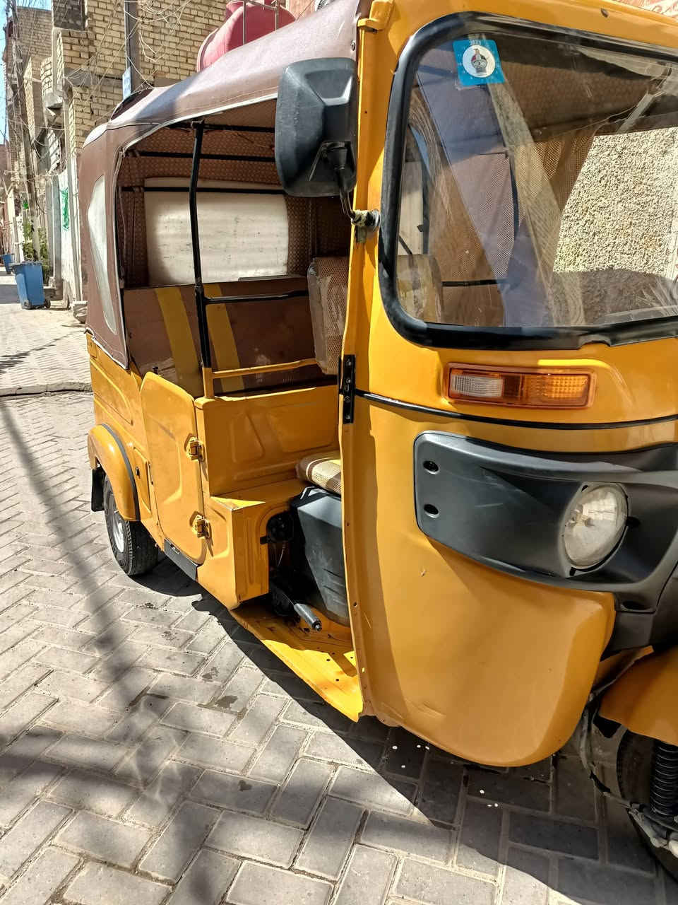 سلام عليكم تكتك للبيع🛺 موديل 21 / رقم وسنويه  مكاني  بغداد مدينه الصدر رقم الهاتف ☎️***********
