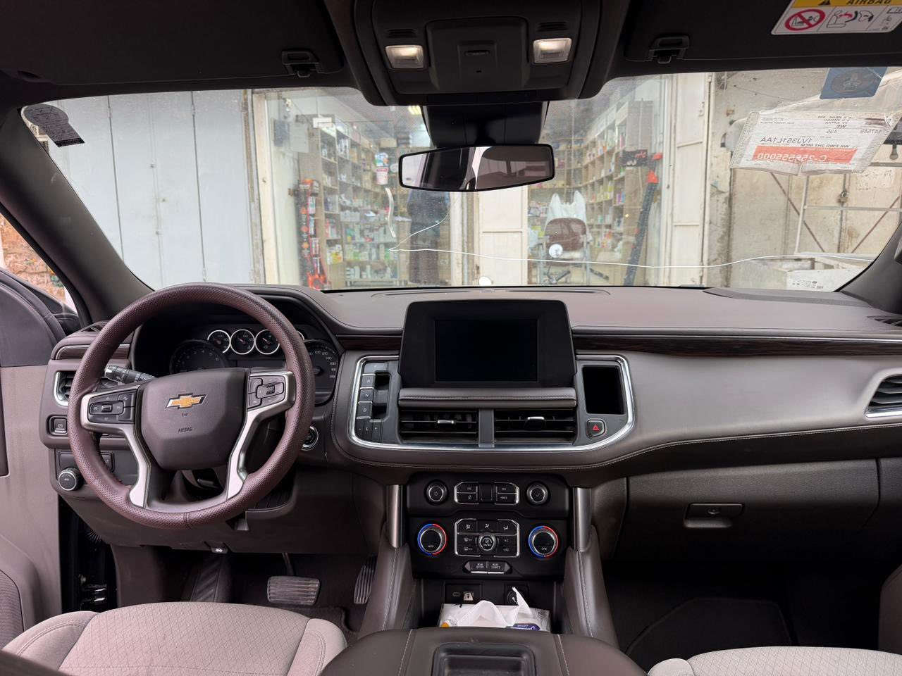 السلام عليكم تاهو خليجي رقم بغداد باسمي موديل lS2023 ماشية 61معروفه مواصفاتها  مكفوة مـــن كلشي  عدا صار بيها طخه جاملغ الايمن شي بصيط 
مكاني بغداد ‭٠٧٧٣ ٨٠٢ ٩٥٧٣‬ السعر 45$وبيها مجال بصيط
