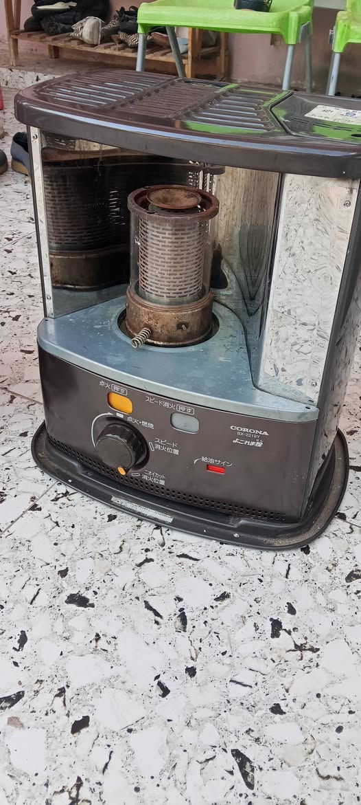 متوفر اغراض بيت منزلية صوبات نفطية عدد 2 مغ فلتر تصفية اصلي مع مايكرو ويف مع براد ماء مع دراجة هوائية سعر الحاجة 
الفلتر ب45 الف
الصوبة الكبيره ب85الف والصغيره ب70 الف 
الميكرو ويف ب40 الف والبراد ب40 الف
الباسكل ب75 الف وعندي مبردات عدد2 سعر الوحدة ب100 الف وكل الحاجات شرط الشغل والنظافه مكاني كركوك شراي اتصل وتدلل ***********
