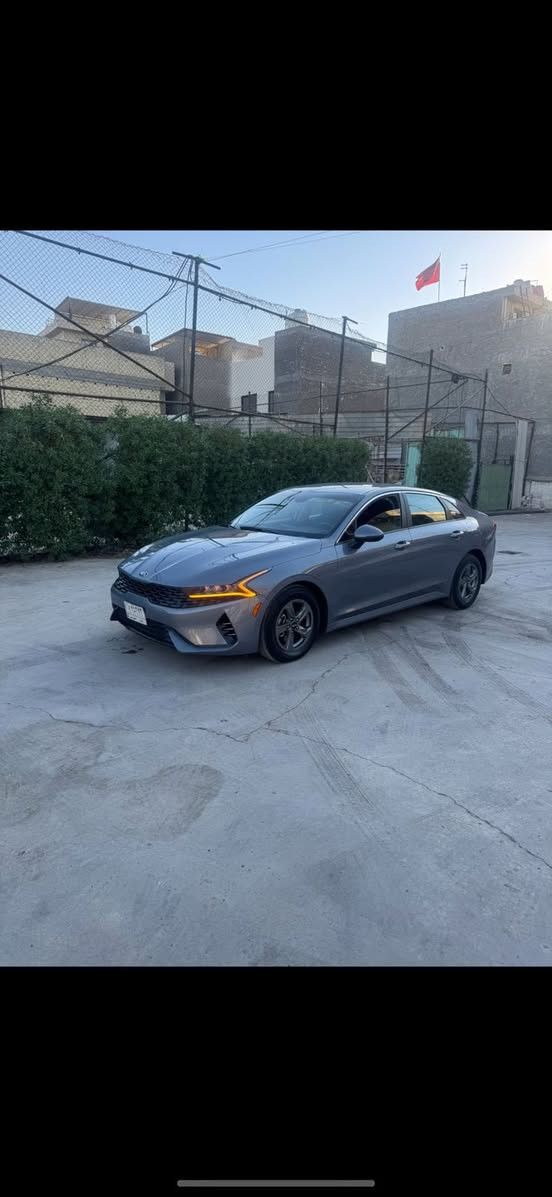 السلام عليكم
كي 5 موديل 21 نضيفه جدا 
حادثها مثل ما موضح بالصور 
سونار مرفق بالصور 
مواصفات 
بصمة تشغيل 
بصمة ابواب 
رادار جانبي رادار امامي رادار خلفي 
تحكمات ستيرن 
تحديد مسار 
شاشة تدعم ابل كار بلي و اندرويد اوتو واير ليس 
رقم بغداد 
تحويل مباشر 
محرك 1600 تيربو 
سعرها ١٤٨ ورقه 
مكاني بغداد الدوره 
للتواصل ***********
