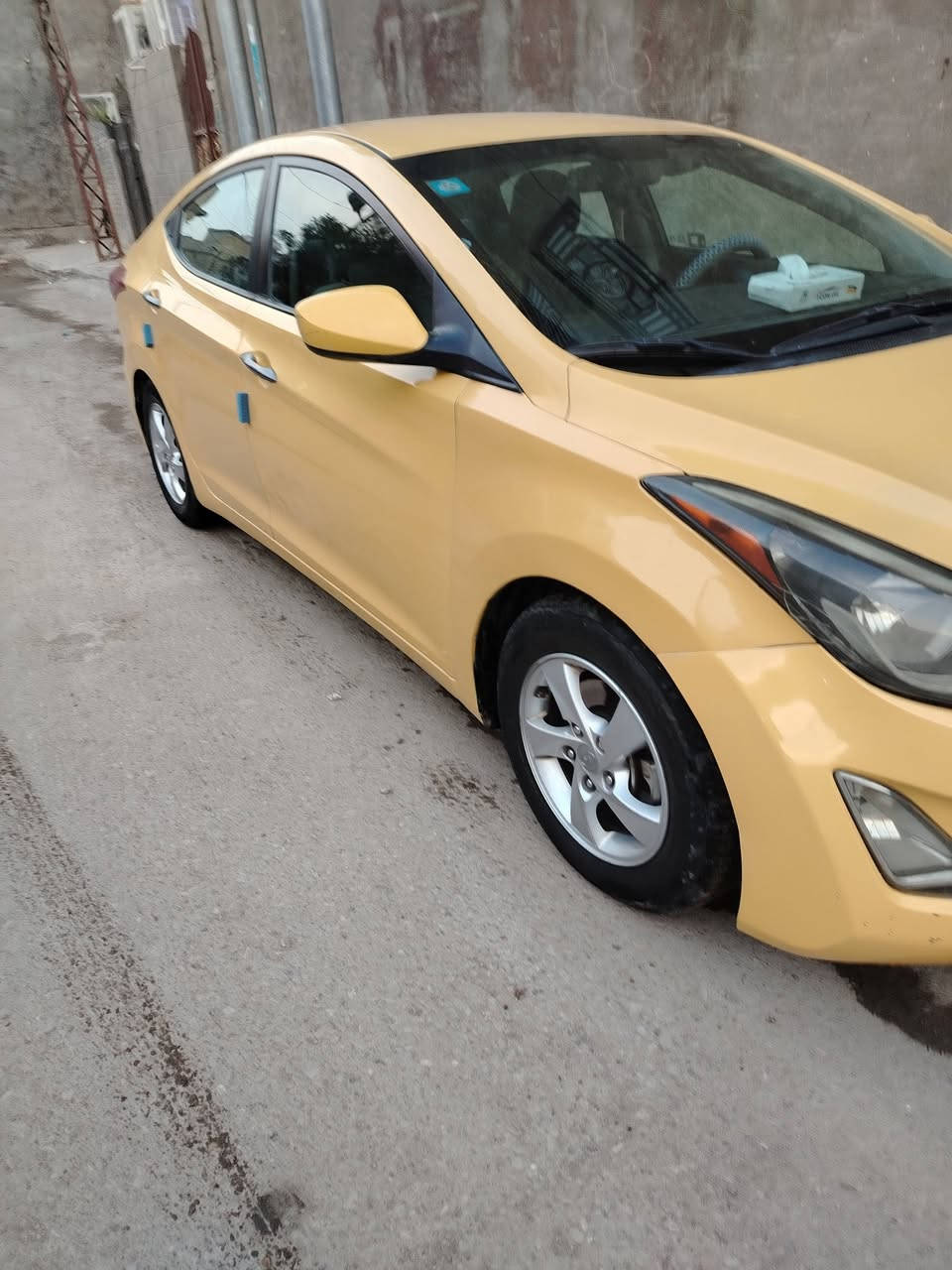 السلام عليكم النترا موديل ١٤ وارد أمريكي السيارة كلين حادثة طخه حافه البنيد بدون دواخل ليبل واحد السيارة جاهزة كير محرك تبريد تخم تاير باتري جديد صدر خير من الله محرك ١٨٠٠ دوش رقم انكليزي امصفره هيئه وغرامات السعر ٩٨ بيهة مجال حك الجية بغداد البلديات رقم ***********
