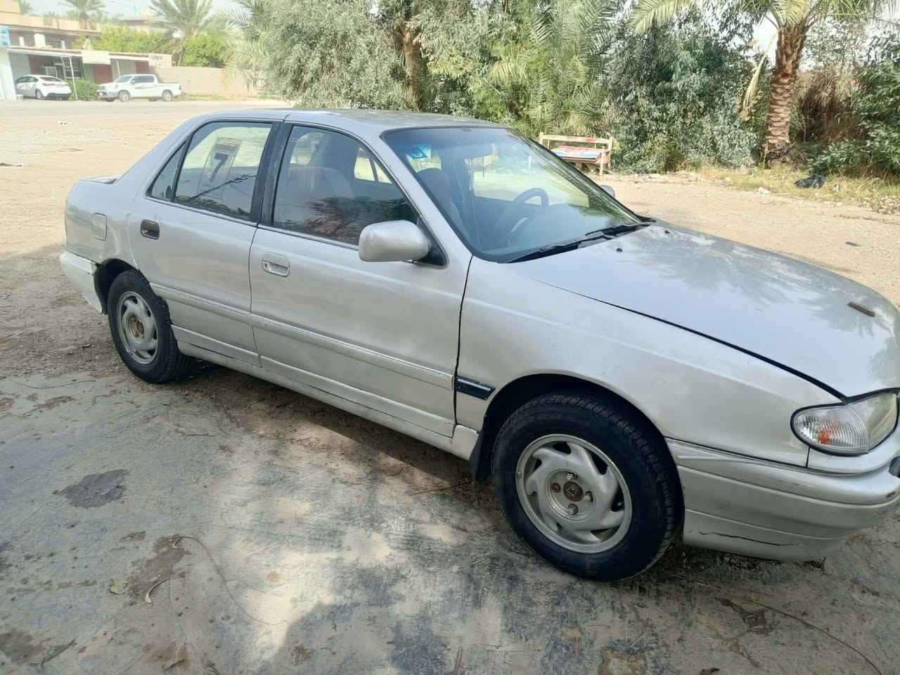 السلام عليكم
النترا  رقم بغداد الانكليزي
سنويه لل 29
فرممات شواصي نضيفة
بدون ضربة قويه
كير محرك جدد 
ويل كب 
كهربائيات شغاله 
دعاميات  ثنينهن مكسرات  فقط
السعر ٣٠ وبية مجال 
مكاني ديالى بعقوبة 
***********
