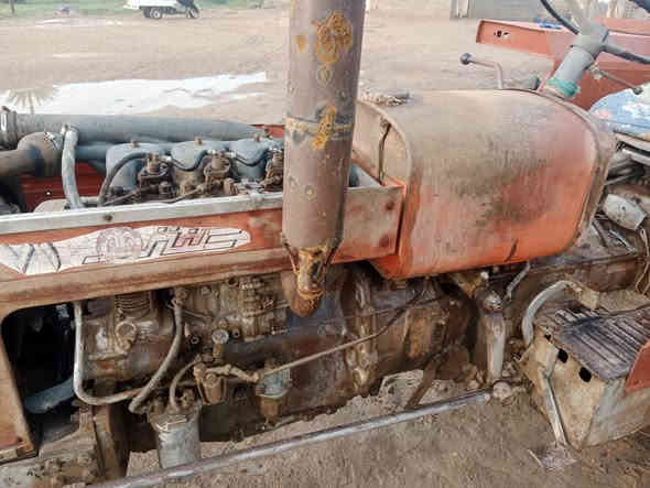 عنتر للبيع موديل 90 مكان الناصريه ***********
