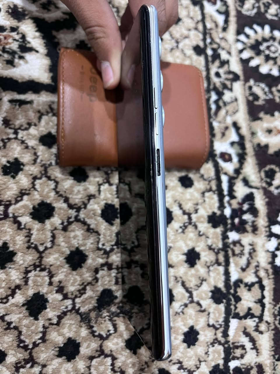 السلام عليكم. جهاز. تكنو كامون 40 برو فايف. جي. ذاكره 256.رام 24.جهاز نضيف حيل مابي ولا شخط. بوبجي 90فريم..فقط... ادگمه رايحه. مراوس إيفون 13برو ماكس. معه فرق. أو إيفون 12.برو ماكس نضيف.


**إذا كنت صاحب هذا الإعلان وتريد حذفه لأي سبب، رجاءا أرسل رسالة إلى الدعم الفني**