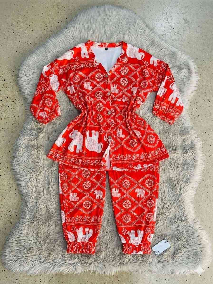 تراك  نسائي 🥰 

#الخامايه_فانيلة_درجة_اولى 

القياس من 1 ل 5 يلبس الحد 100 كيلو

سعر الدرزن 60 الف,#متابعه #اشاره


**إذا كنت صاحب هذا الإعلان وتريد حذفه لأي سبب، رجاءا أرسل رسالة إلى الدعم الفني**