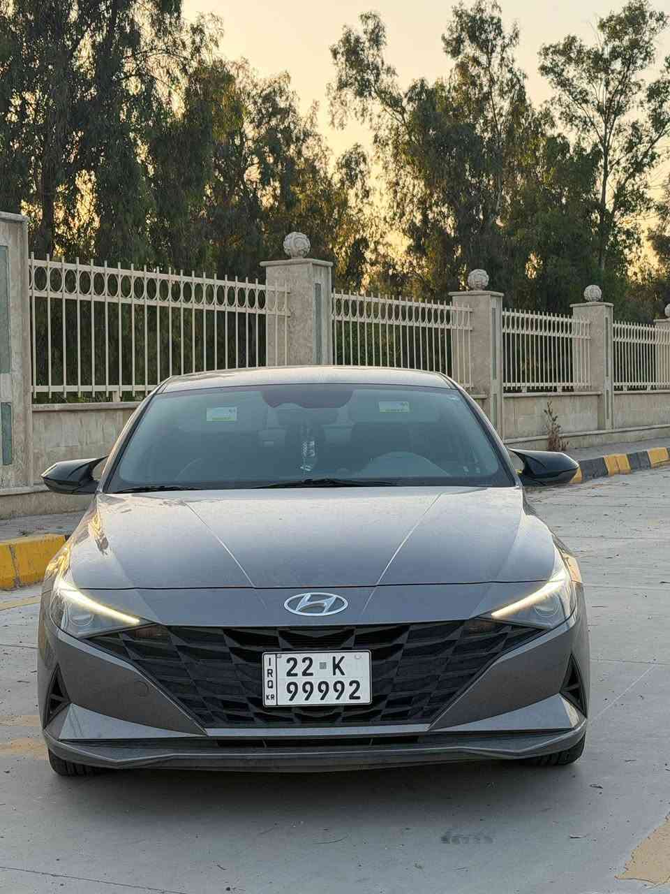 سلام عليكم للبيع فقط بدون مراوس 
النترا 2022 نص فول (sel)
حادث جاملغ خلفي بدون أرباك بدون دواخل  
موصفات بصمه أبواب بصمه تشغيل 
تشغيل عن بعد
تحكم ستيرن 
رادرات جانبي وخلفي
توقف ذاتي بيها
تثبيت سرعه 
مانع انزلاق 
صندوق ذكي عند الاقتراب 
دخول ذكي 
ماشيا 81 ألف
بيها منظومة غاز 
أريد تفاصيل اكثر   والسعر 
يتصل عل رقم الهاتف 
***********
***********
