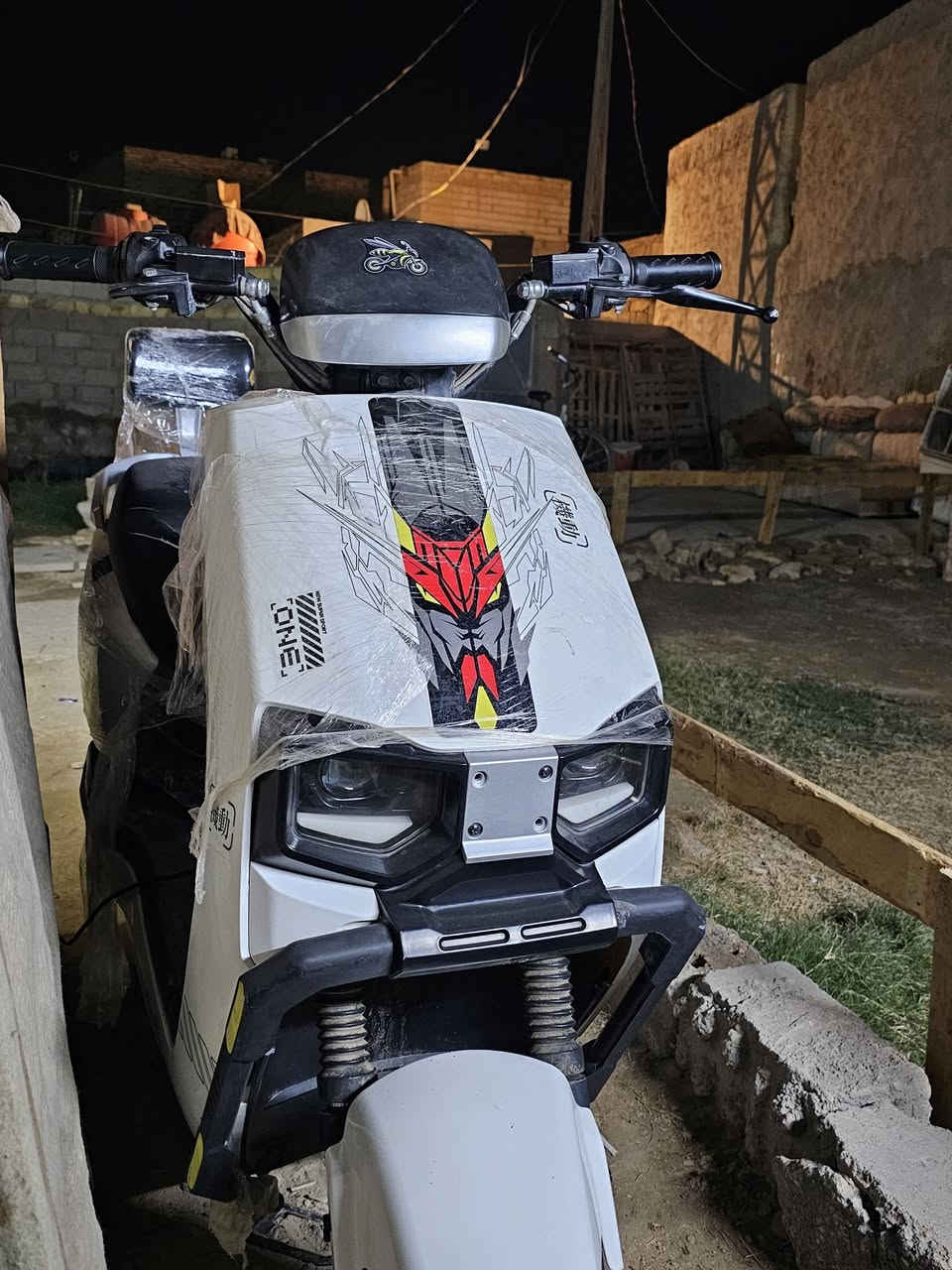 من رخصت الكروب عام.سلام عليكم دراجه شحن للبيع ٦ بطاريات لايثيوم حساس وانذار سرقه تشغيل عن بعد 
دراجه خير من الله مابيها كل نقص ومتوازي ع بيعتها متواجد ماسنجر واتصال ***********
