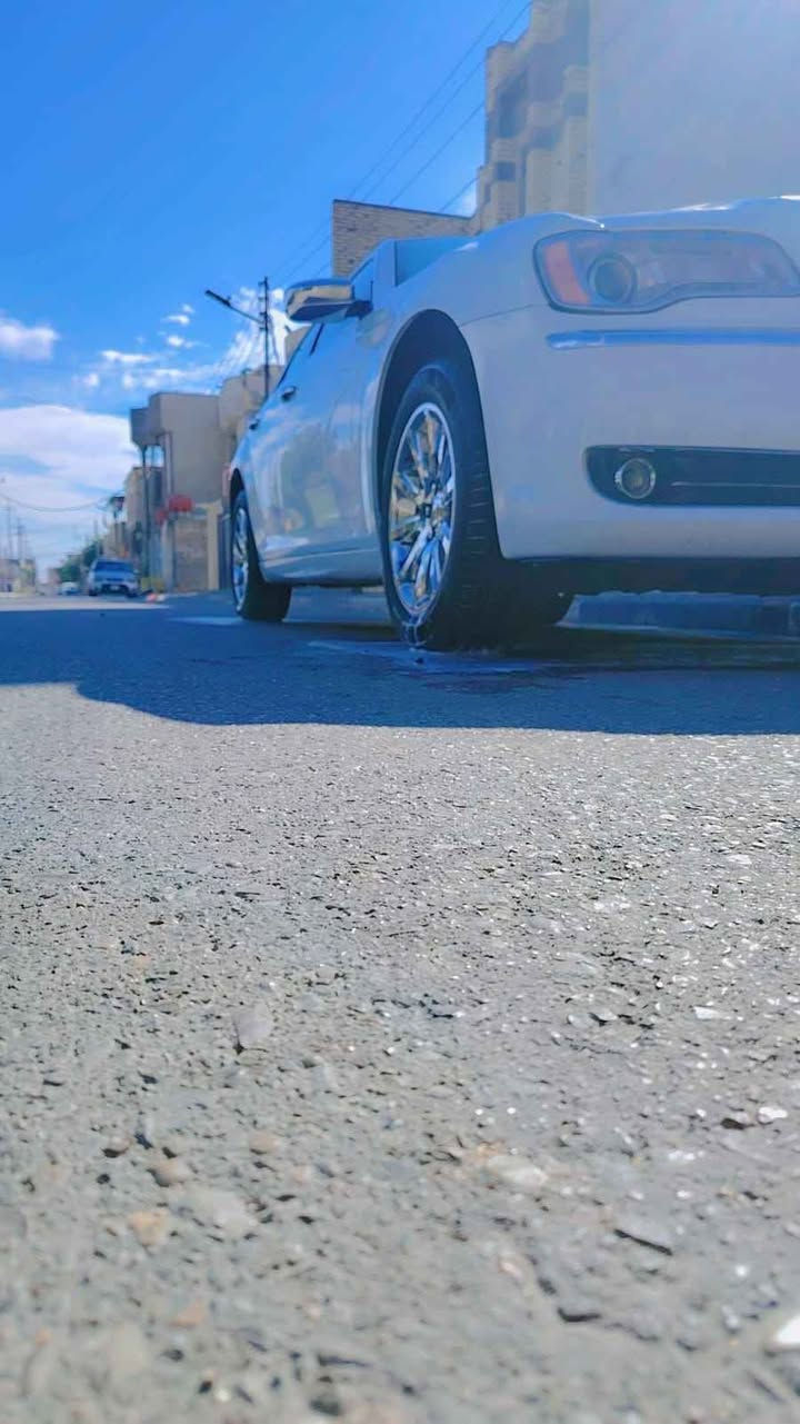 السلام عليكم اوبامه 2013 سياره جاهزه من كلشي  حداده جديده كشنات جلد فتحتين بيه بارد جاملغ امامي وكارت فوك صندوق سياره مابيه اي نقص 
السياره حيل حيل جديده  

***********
مكلف بل نشر ز البصرة, العراق
