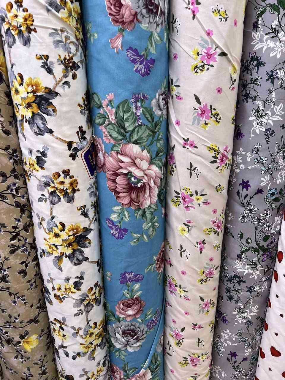 ذا تدورون قماش سعر مناسب  وخامة ممتازة وذوق وجمال تعالو شوفو الجمال❤️


**إذا كنت صاحب هذا الإعلان وتريد حذفه لأي سبب، رجاءا أرسل رسالة إلى الدعم الفني**