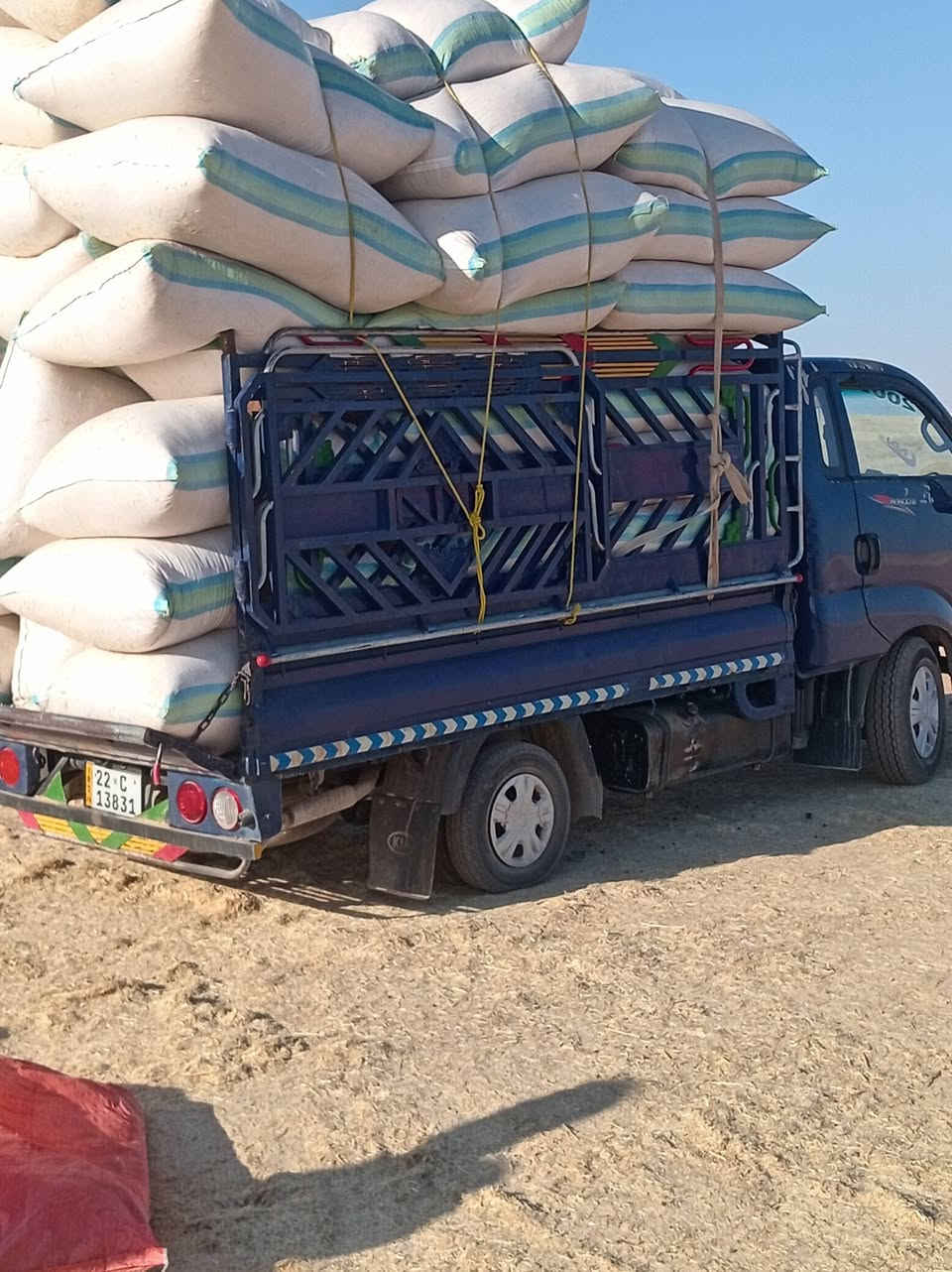 يوجد تبن للبيع نضافه شرط كوام دراسه سعر 3الف مكانه مطروح طول شليف 130والعرض 90 رقم *********** المكان سكران
