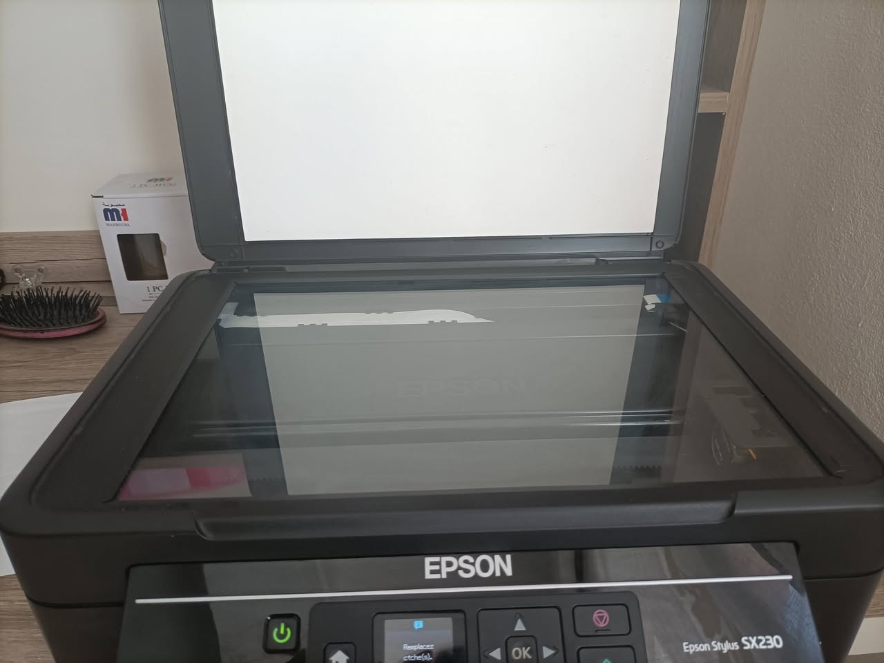 طابعة Epson Stylus sx230 للبيع نظيفة وتمشي مليح,مناسبة جدا للاستخدام المنزلي  والمتكبي,فقط تحتاج تنظيف او تعديل رآس الطابعة(الالوان غير واضحة)
📌التوصيل متوفر مع مكتب world express🚚
✅اللي مهتم يبعثلي فالخاص prv


**إذا كنت صاحب هذا الإعلان وتريد حذفه لأي سبب، رجاءا أرسل رسالة إلى الدعم الفني**