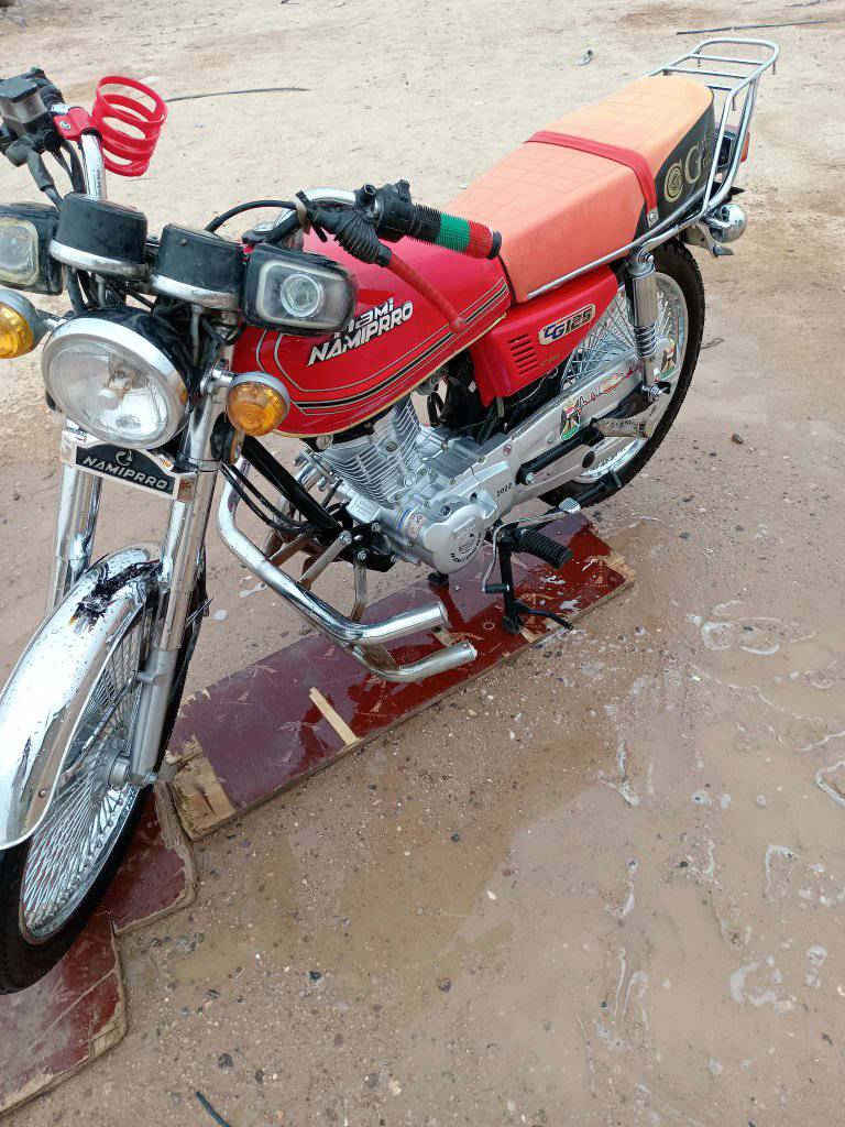 سلام عليكم دراجه نامه برو للبيع مكفولة كفالة عامه اوراق أصولي من الوكيل موديل 22 سعر 675وبيه مجال مكان حيدرية طريق كربلاء نجف عمود 509شراي يتصل على الرقم ***********(((للعلم مكلف بنشر)))
