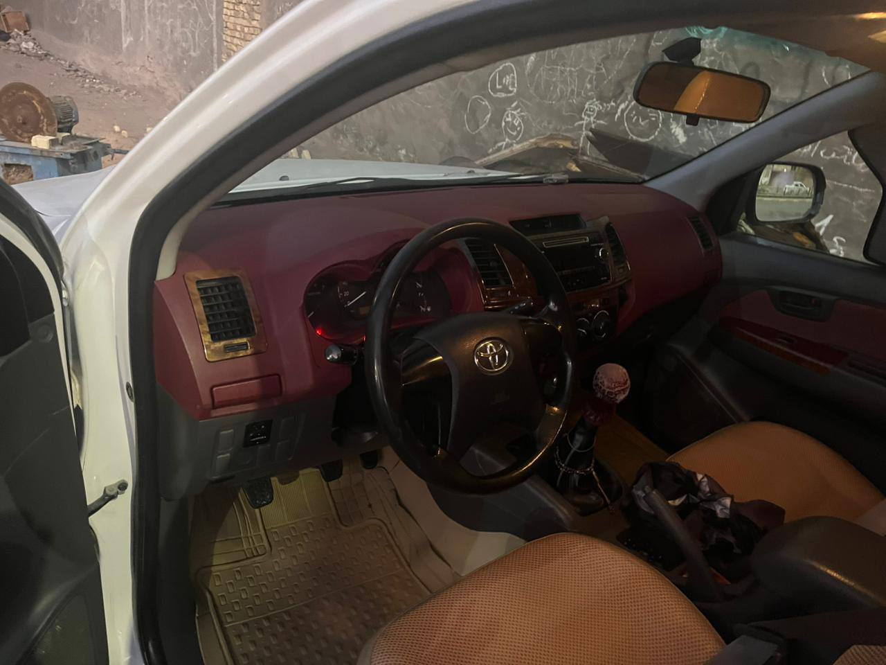 السلام عليكم ٢٠١٤ للبيع رقم واسط ب اسمي للستفسار لاتصال على الرقم. ***********
