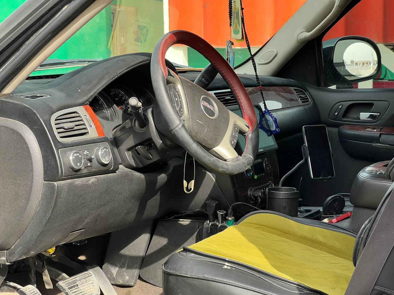 السلام عليكم جمسي يوجن للبيع  موديل 2011 السعر 70
***********
