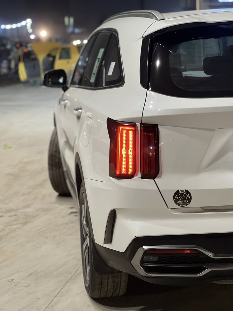 سلام عليكم 
كيا سورنتو موديل 2021
خليجي ماشيه 100 
مكفوله فول مواصفات 
بصمه فتحه بني رامه 
7 راكب 6 سلندر 3 قطع تبريد 
كشنات جلد كشنات كهرباء
كير ومحرك كهربائيات كفاله عامه 
باب خلفي كهرباء 
تخم تاير جديد 
رقم بغداد الدولي 
مكان سياره بغداد البلديات 
السعر 248 وبيه مجال مكان سياره بغداد البلديات رقم ***********
