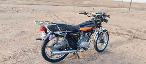 السلام عليكم اخواني ماطور شيفان 5 جير موديل 21 اوراق موجود محرك ما مفتوح ماتور شغال جاهز كامل سلف شغال ماتور وايرمانيا كلها شغال ماطور فول نظافه ما ناقص ربع كلها جديد عنوان العياضيه شراي يتصل *********** سعر 500 بي مجال ويرهم مراوسه
