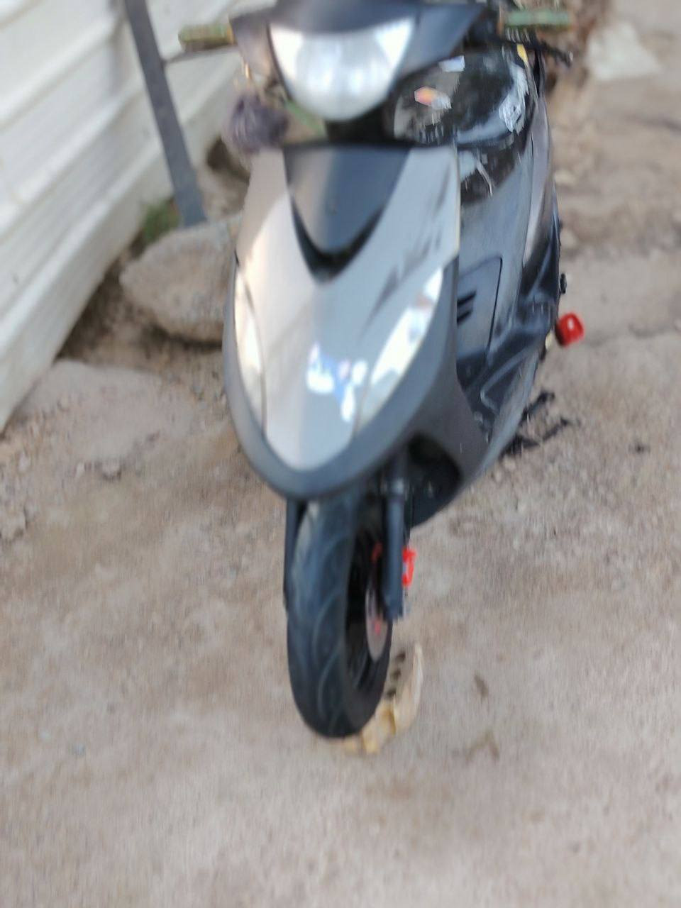 اللهم صل على محمد وآل محمد
#للبيع

دراجة ماكس عدلة 2008 

#نظافتها خير من الله

1)محرك نضافته100%

2)ما ممدود اسبانة عليه جديد

3)دبلات خير من الله

4)تايرات جدد

5)كهربائيات شغالة 

6)لايت لونين اصفر وثلجي 

7)هندر شغال

جيب فيتر  وياك وكلبها

#السعر 650  وبيها مجال

#العنوان: ديالى خان بني سعد


**إذا كنت صاحب هذا الإعلان وتريد حذفه لأي سبب، رجاءا أرسل رسالة إلى الدعم الفني**