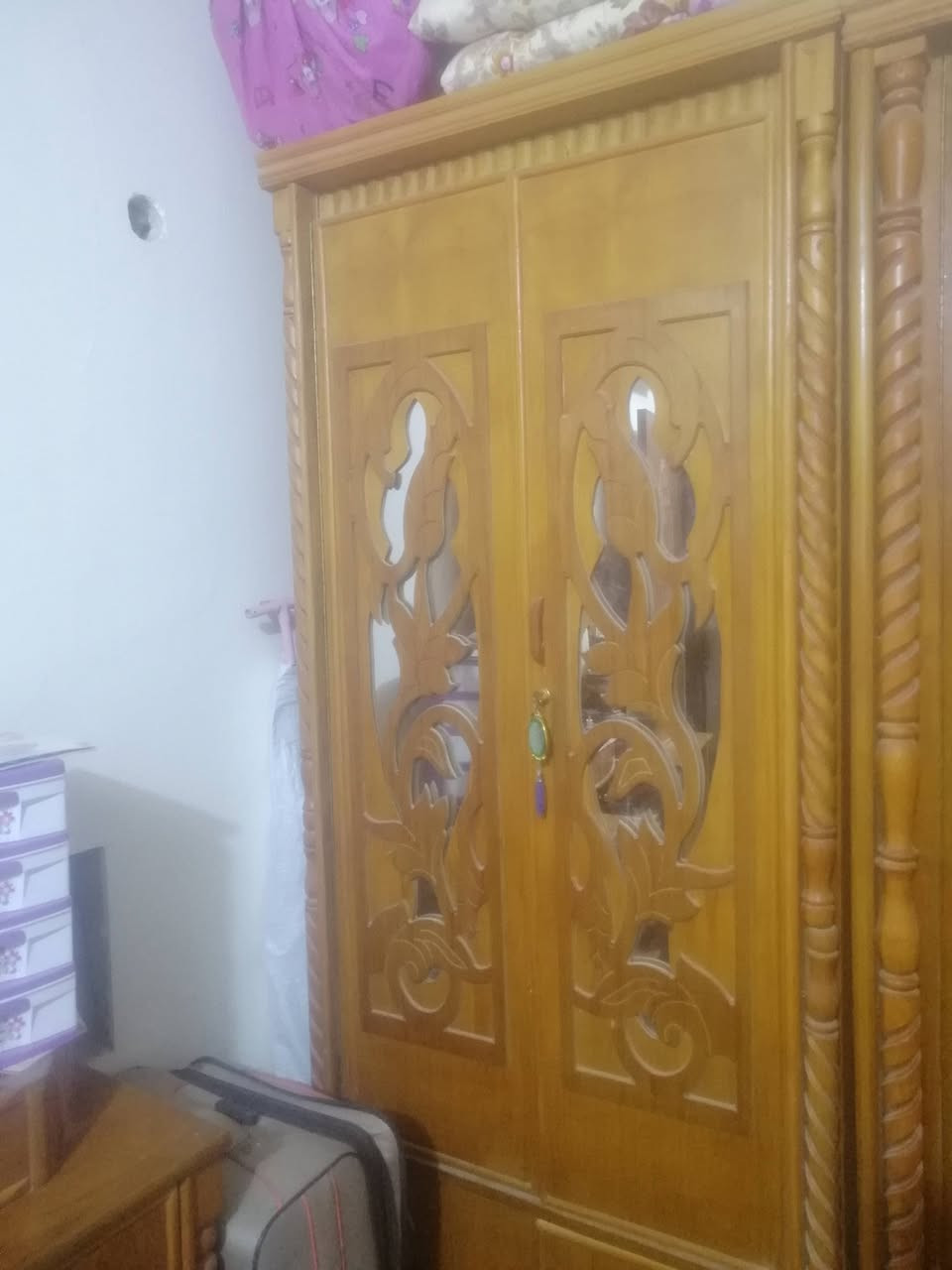 غرفه اخشاب استخدام سنه اخت الجديده ماخذها مليون و٤٠٠ أريدها مليون و١٠٠ مكاني ديوانيه مقابل المعهد ***********
