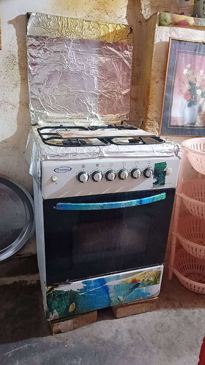 طباخ ٤ عيوني شغال هوة والفرن السعر ٥٠مكاني كركوك تسعين ***********
