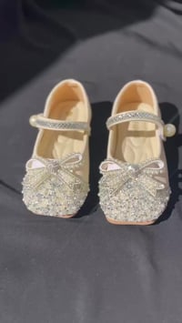 صندل أطفال • مقاسات ٢٤-٣٥ • الكوت