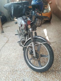 دراجة نارية • موتور • بيع مستعجل