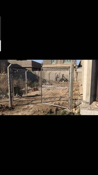 حله ابو خستاوي • ١٠٠م • مسيجة ومدفونة