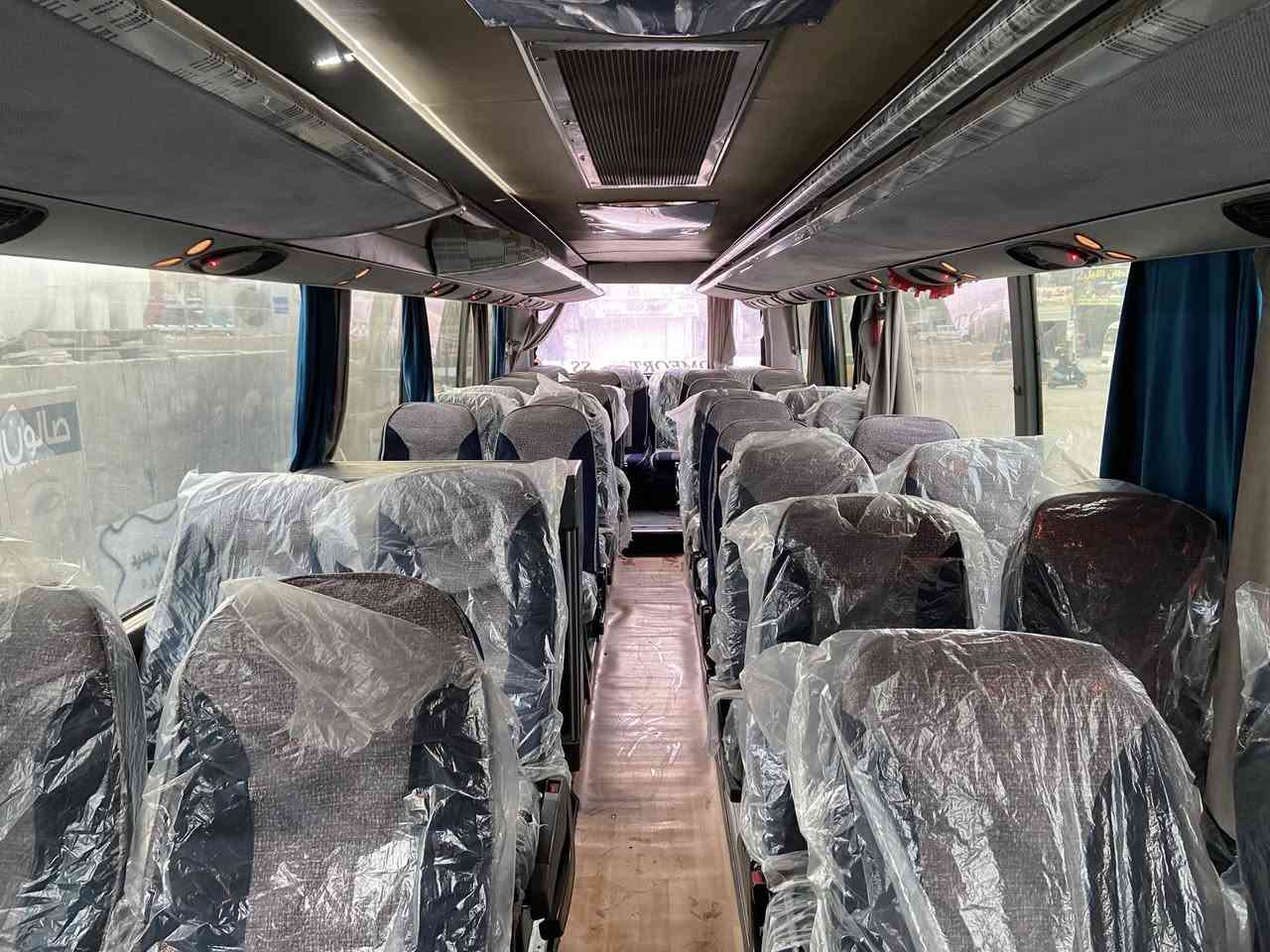 بسم الله الرحمن الرحيم 
السلام عليكم 
باص ام سيوف حجم 17 
موديل أصل2005 ومرقم 2014 واقع حال
تبريد أبو الزعانف 
مكينه 8  كير عادي
مفتوح 6 ويلات
تخم تاير 
السياره جاهزه
دوشمه جديده 
موقع السياره بغداد 
ترهم مراوس سياره صغيره وفرق 💵
للاستفسار علا رقم:***********
***********
