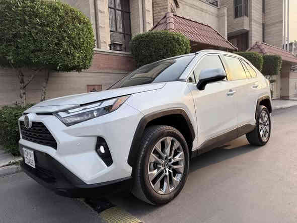 سياره راف فور موديل 2024سياره كلش جديده بسمي السيارهxle فول موصفات لون صدفي 
حادث خلفي بيه الي يحب. يتصل. مكاني بغداد المنصور 
السعر. 270الف دولار 
ماشيه 15الف كيلو
***********
***********
