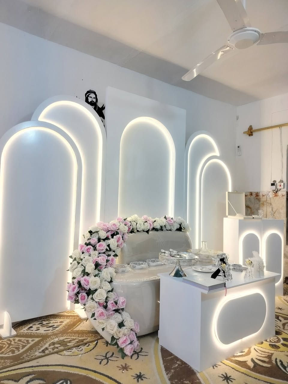 بفضل الله تم تجهيز الزبون حسب الطلب ومتوفر انواع ديكورات رقمي للاستفسار ***********
