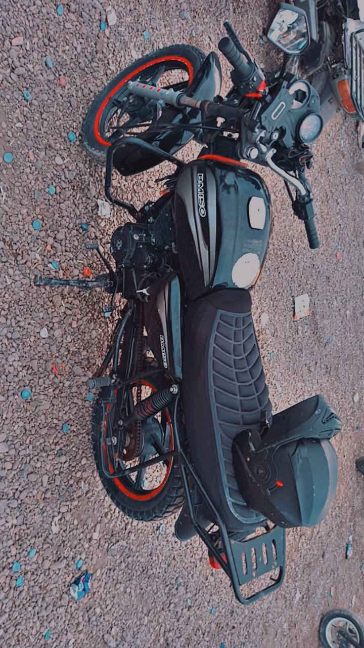 السلام عليكم دراجة 5كير بدون اوراق
مكينة ما مفتوحة لا تبخير ولا تنقيص
سعرها 600 وبيها مجال *********** وتساب
