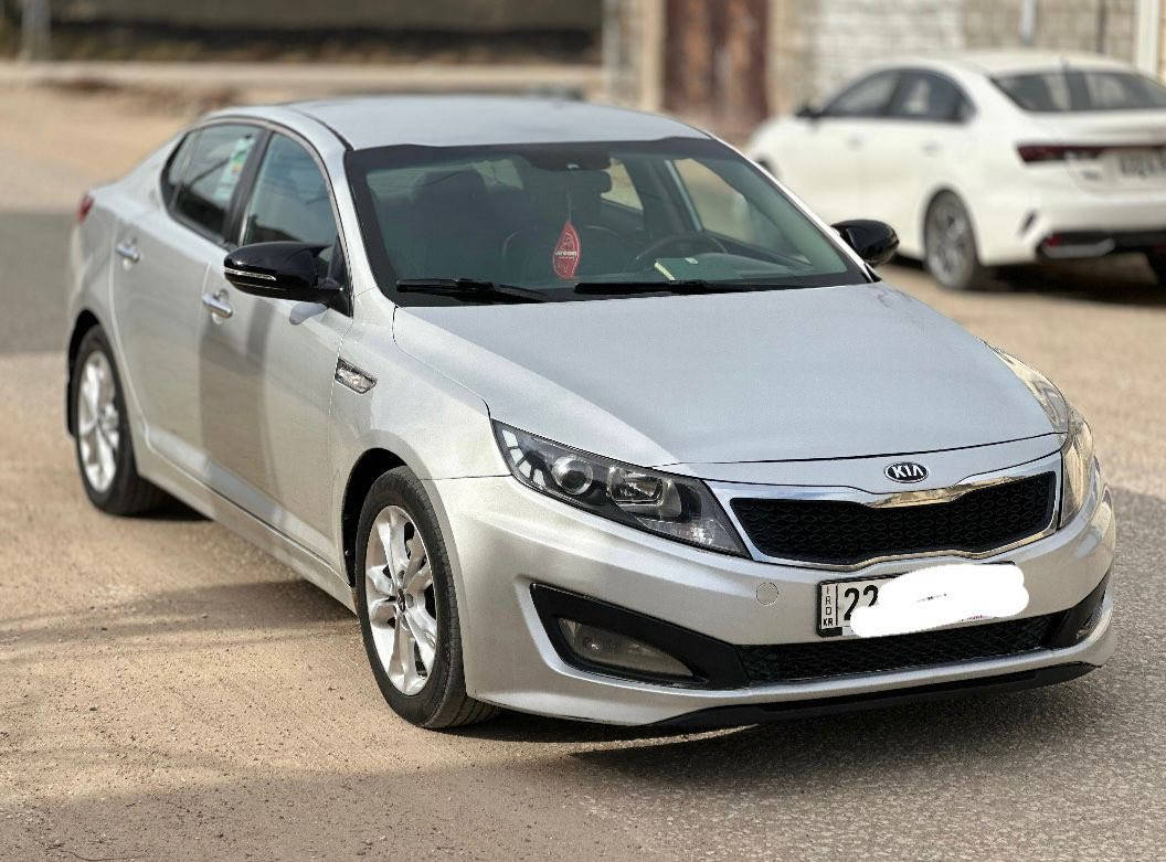 سلام عليكم اوبتما 2013 
سياره جاهزه على اخر حبايه 
كير محرك كفاله شرط حداديه جاهزه
تخم تاير جديد غرفتهه جديده بلاديه
بيهه بنيد صبغ فقط باقي السياره مكفوله
سياره جديده بالعافيه على الياخذهه
السعر 80 وبيهه مجال
***********
