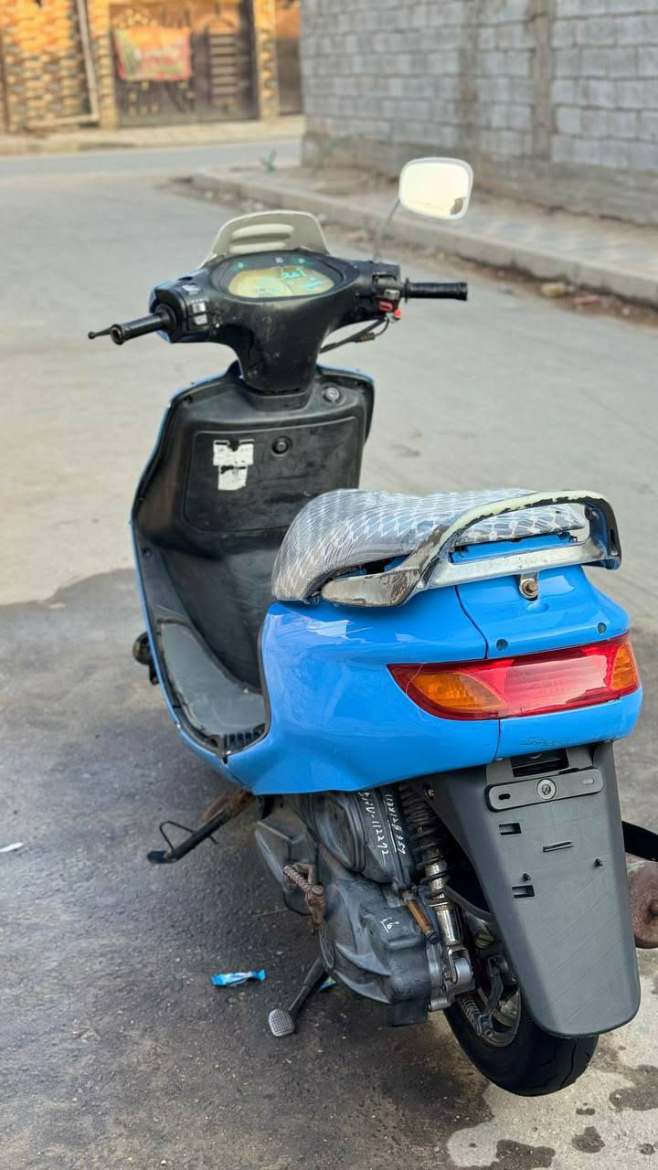 فراشه حاويه للبيع شوفت عينك النضافه كفاله عامه مكينه بطنهة بعدهي صفره تجي وتجيب الف مصلح وياك مكينه ما مفتر بيهة برغي شوف الصور للأستفسار اكثر علق واني اجيك خاص او اتصل *********** وبيه واتساب
