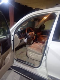 السلام عليك للبيع لاندكروز موديل13اي ستفسار على رقم07903924980