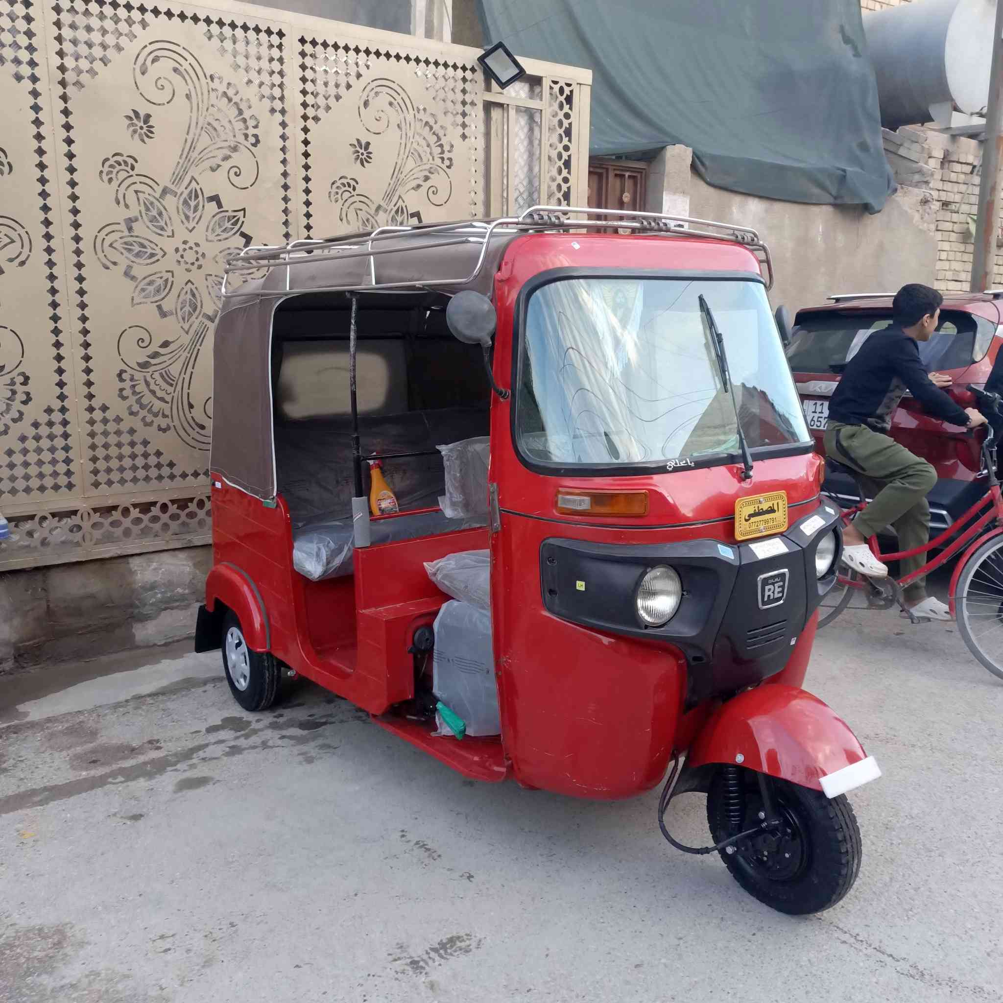 السلام عليكم تكتك للبيع 18كفالة اوراق كاملة بس لغد صبغ سعر4250وبيه مجال بسيط مكاني رقمي ***********
