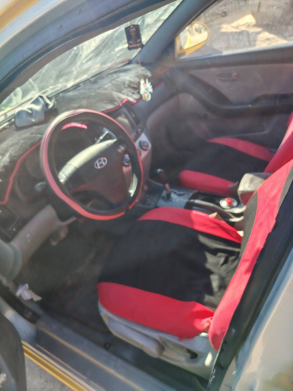 اسلام عليكم
النترا البيع رقم انبار 2007 أمريكي

مكان سيارة بغداد
 ***********
ضررها الجاملقات الأمامية
