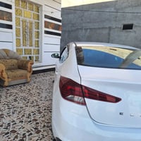 النترا • ٢٠٢٠ • رمادي