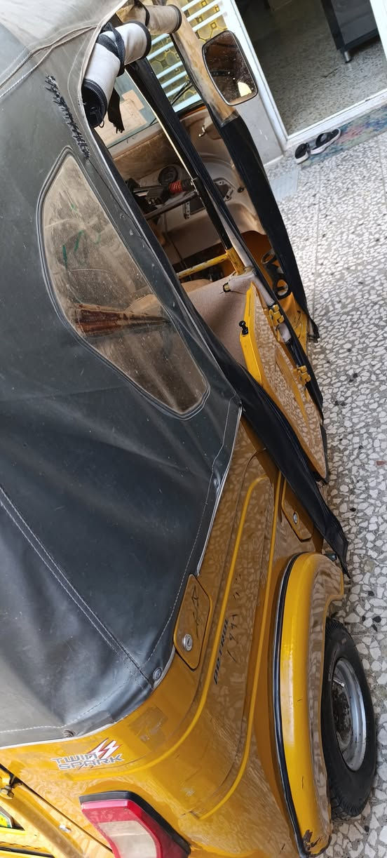 السلام عليكم تكتك 2020 شهر 12محسوبه على 2021 ضاله بس على البصمه وتوقفت  نضيفه وجديده كدام عينك مكينه مكفوله من التنقيص والتبخير نصبتها حلوه تكتك خير من الله مكاني البلديات ضباط مقابيل البداله مال كماليه السعر 6ملاين ووبيها مجال الطيبين ***********
