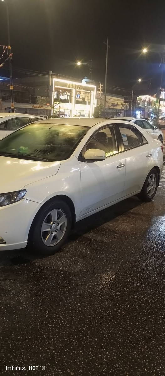السلام عليكم كيا سيراتو للبيع kia cerato موديل 2010
-بيها 3قطع.

-رقم كربلاء الجديد بأسمي سنوية وهزة جديدة.

-محرك 1600. 

-كير محرك لا تنقيص ولاتبخير.

-تبريد شغال.

-شاشة كامرة. 

-العنوان كربلاء طويريج.

-السعر 90 وبيها مجال.

-الرقم ***********.
