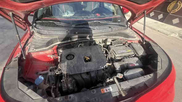 كيا صول 2020  مكينه 2000 حاويه كير at حادث من امريكا موضح بارد وبيه شخوط وهنا حادث باب صندوك ودعاميه خلفيه مبين كلشي بلصور مكانه بياع ***********  السعر 128 رقمه بغداد
