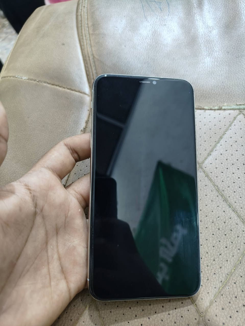 جهاز 11برو ماكس
 بطاريه 92
 ذاكره 256
 جهاز نضيف مال جنايه جهاز
 مبدل بس شاشه باقي مكفول كفاله عامه شاشه 3خيرات اصليه وين ما تريد روح فحص مكاني نجف يرهم مراوس 
السعر خاص


**إذا كنت صاحب هذا الإعلان وتريد حذفه لأي سبب، رجاءا أرسل رسالة إلى الدعم الفني**